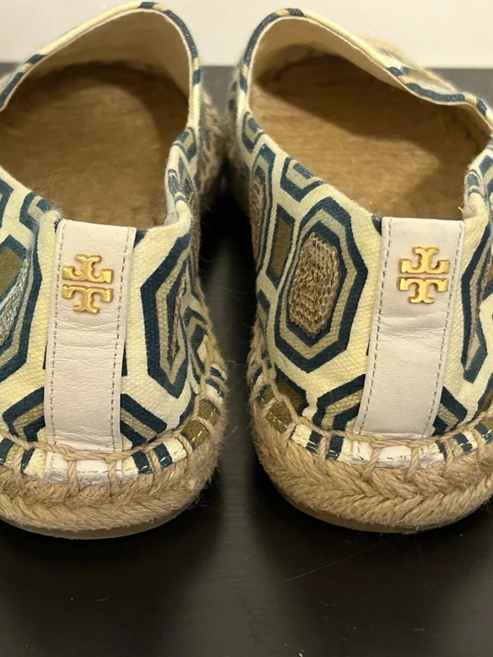 TORY BURCH Sz 7 Cecily Geometric Pattern w/ Sequins Espadrille Flats Shoes Logo